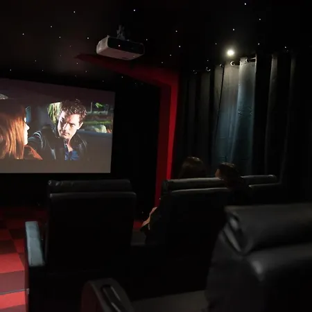 Loft Prestige Avec Jacuzzi&salle Cinéma Privatif *